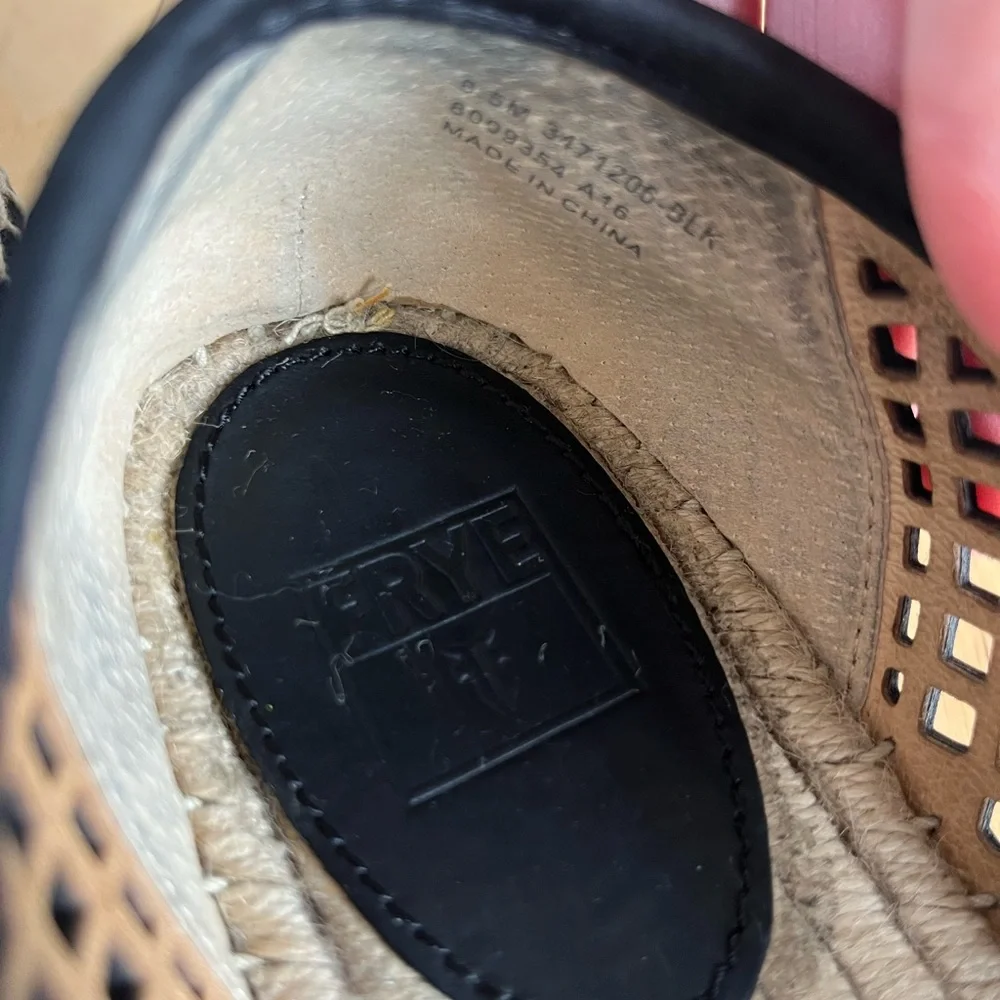 FRYE Lee A Line Perforated Espadrilles Women’s Slip on Shoes Size 8.5
